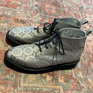 Vintage limited edition Dr martens boots